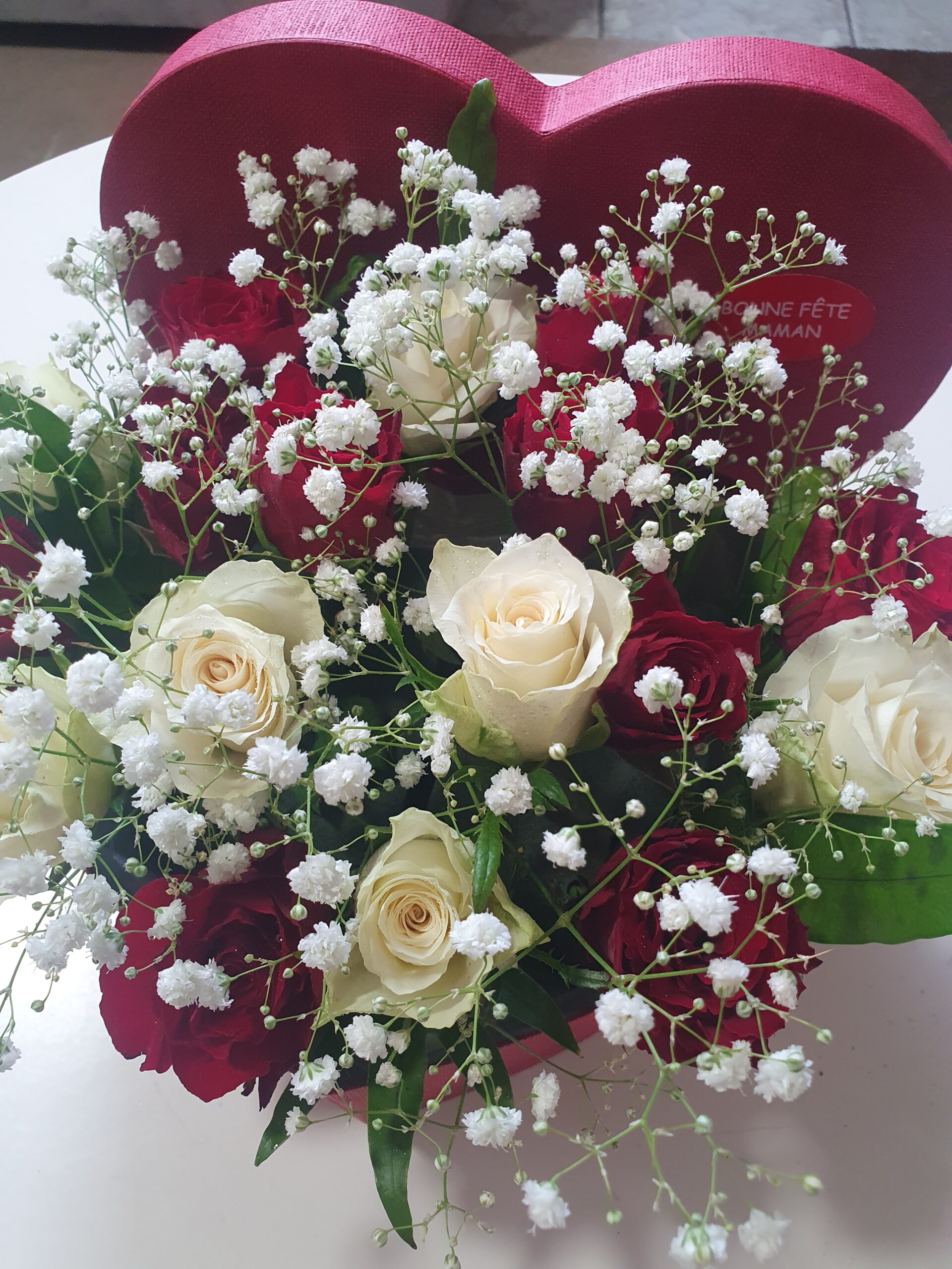 Coffret Cœur de Roses – Édition Fête des Mères